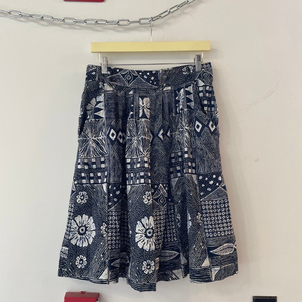 80’s Orvis shorts women's small USA High Rise Hawaiian Baggy Blue Culottes batik